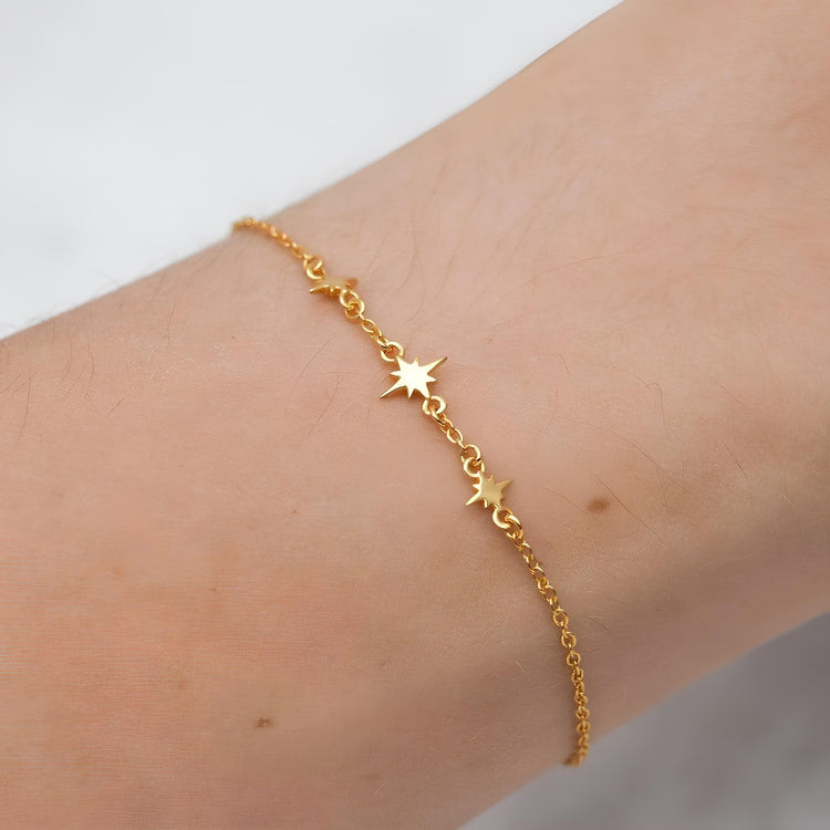 Pulsera de Oro con Estrellas Centelleantes